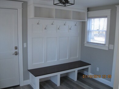 385 Gilbert St unit 1, Mansfield, MA 02048 - photo 3