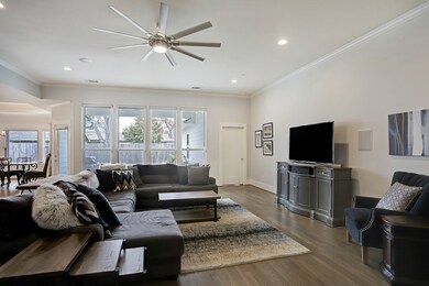 1818 Woodcrest Dr, Houston, TX 77018 - photo 6