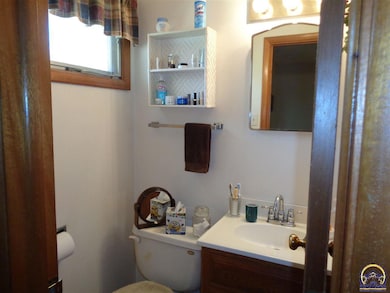 3916 SW Shunga Dr, Topeka, KS 66614 - photo 7