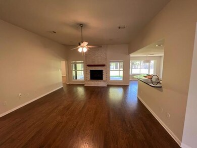 612 Town Creek Ct, Fredericksburg, TX 78624 - photo 2