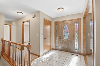 6812 Underwood Ave SW, Cedar Rapids, IA 52404 - photo 3