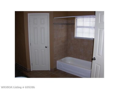 Master Bath/Spa.