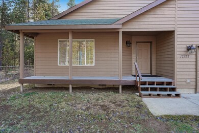 17177 Kingsburg Rd, Bend, OR 97707 - photo 2
