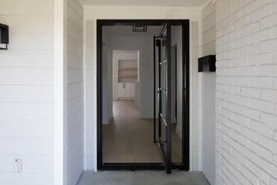 10018 Wickersham Ln, Houston, TX 77042 - photo 4