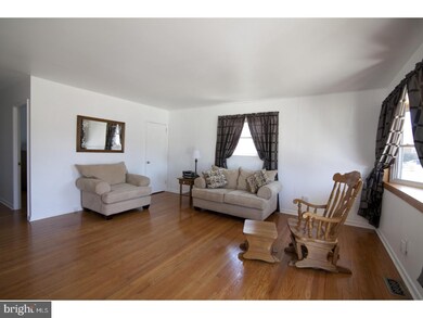 505 Otter Branch Dr, Magnolia, NJ 08049 - photo 4