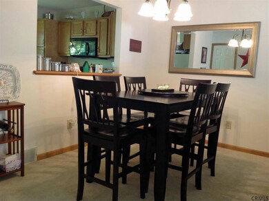 3 Stratton Cir, Troy, NY 12182 - photo 4