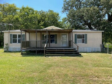 1047 County Road 913, Brazoria, TX 77422 - photo 2