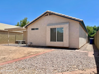 1090 E Jupiter Place unit 3, Chandler, AZ 85225 - photo 4
