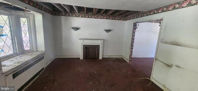 4102 The Alameda, Baltimore, MD 21218 - photo 2