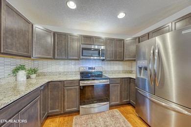 Stainless Appliances Remain