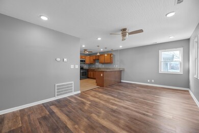 989 E 26th Ave, Columbus, OH 43211 - photo 3