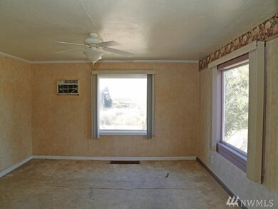 844 Grant Rd, East Wenatchee, WA 98802 - photo 2