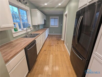 2344 108th St, Toledo, OH 43611 - photo 3