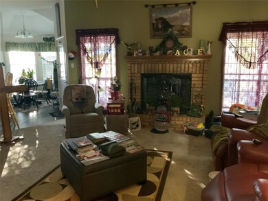 1118 Oak Tree Ln, Weatherford, TX 76086 - photo 3