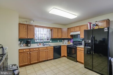 135 East St, Harrington, DE 19952 - photo 4