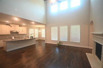 1914 Thomas Smith Ct, Richmond, TX 77469 - photo 5