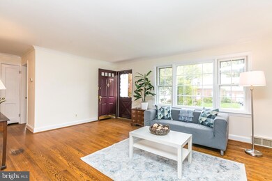 611 Piccadilly Rd, Towson, MD 21204 - photo 3