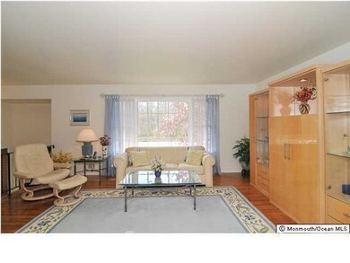 861 Colts Neck Rd, Freehold, NJ 07728 - photo 5