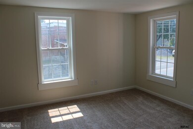 24 N Park Ave, Mercersburg, PA 17236 - photo 6