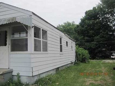 2308 S Hackley St, Muncie, IN 47302 - photo 6