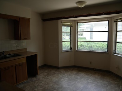 1053 Elmore Ave, Columbus, OH 43224 - photo 4