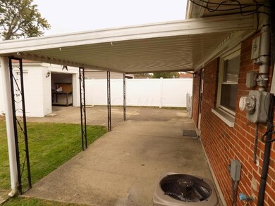 4032 Colby Ave, Columbus, OH 43227 - photo 5