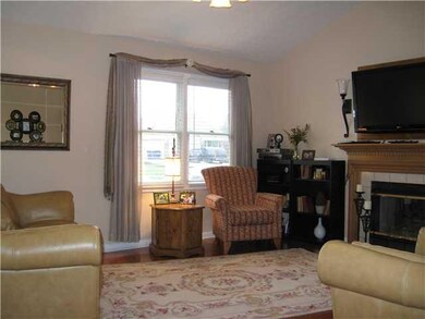 453 Clearwater Blvd, Whiteland, IN 46184 - photo 4