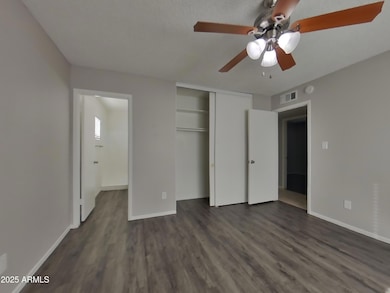 11219 N 51st Dr, Glendale, AZ 85304 - photo 6