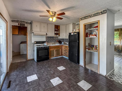 4917 Fishburn Ct (4)