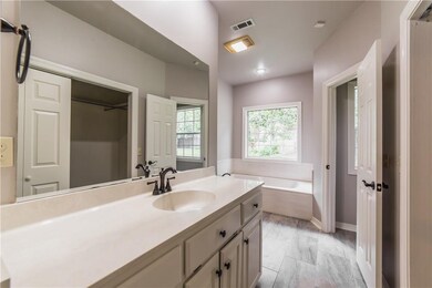 Master Bedroom #1 En Suite Bath