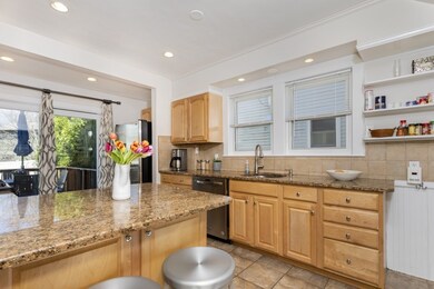 71 Auburndale Ave, West Newton, MA 02465 - photo 4