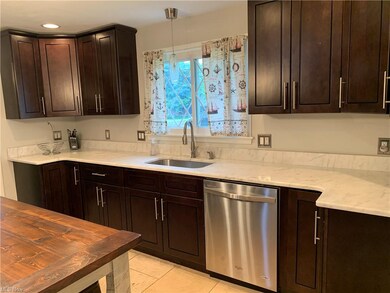 2158 Rockefeller Rd, Wickliffe, OH 44092 - photo 6