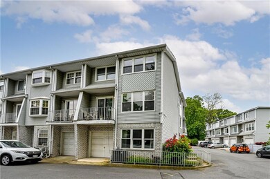 64 Vogel Loop, Staten Island, NY 10314 - photo 2