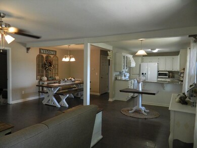 307 W Cleveland St, Prairie Grove, AR 72753 - photo 6