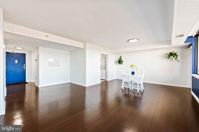 3709 S George Mason Dr unit 1204, Baileys Crossroads, VA 22041 - photo 5