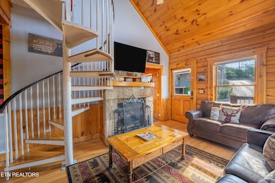 407 Big Bear Way, Pigeon Forge, TN 37863 - photo 7