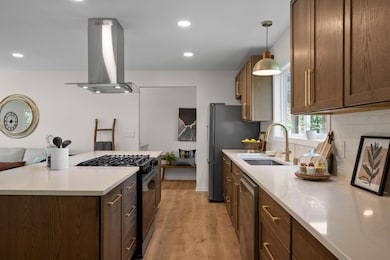 213 S 5th Ave-1