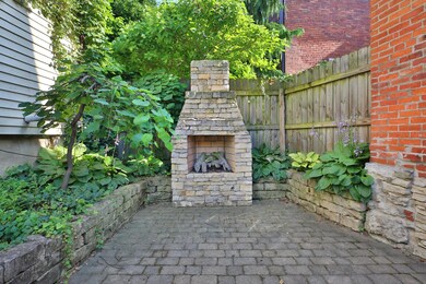 Patio & Outdoor Fireplace