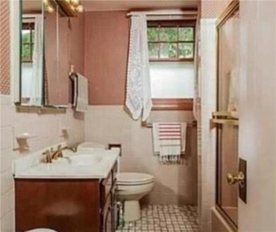 331 Elmgrove Ave unit 1, Providence, RI 02906 - photo 5