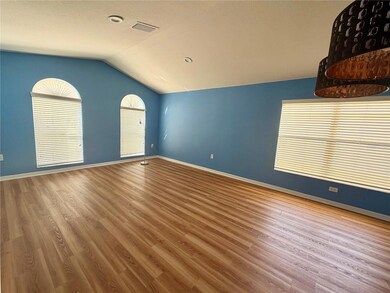 6838 Runner Oak Dr, Wesley Chapel, FL 33545 - photo 5