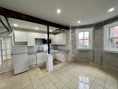 147 Winthrop Rd unit 2, Brookline, MA 02445 - photo 3