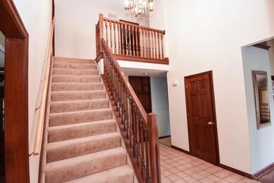 6424 Gem Stone Dr, Liberty Township, OH 45044 - photo 5