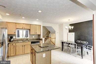 9845 Bayline Cir, Owings Mills, MD 21117 - photo 7