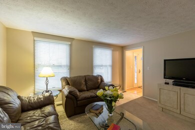 16140 Olmstead Ln, Woodbridge, VA 22191 - photo 3