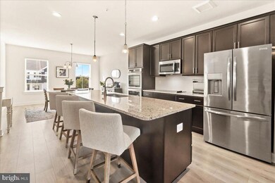 2793 Town View Cir, New Windsor, MD 21776 - photo 2