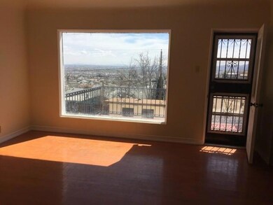 2424 Savannah Ave, El Paso, TX 79930 - photo 7
