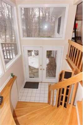 136 Arrowhead Cir, Ashland, MA 01721 - photo 5