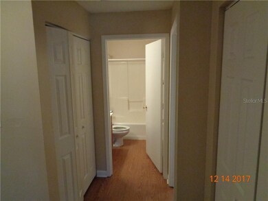 5417 Mcleod Dr unit B, Seffner, FL 33584 - photo 6