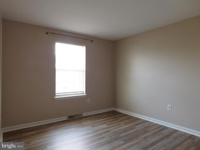 1305 Fairbourne Ct unit 1305, Lansdale, PA 19446 - photo 5