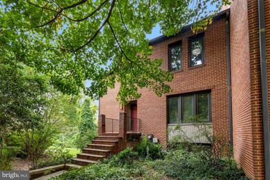 7537 Bradley Blvd, Bethesda, MD 20817 - photo 3